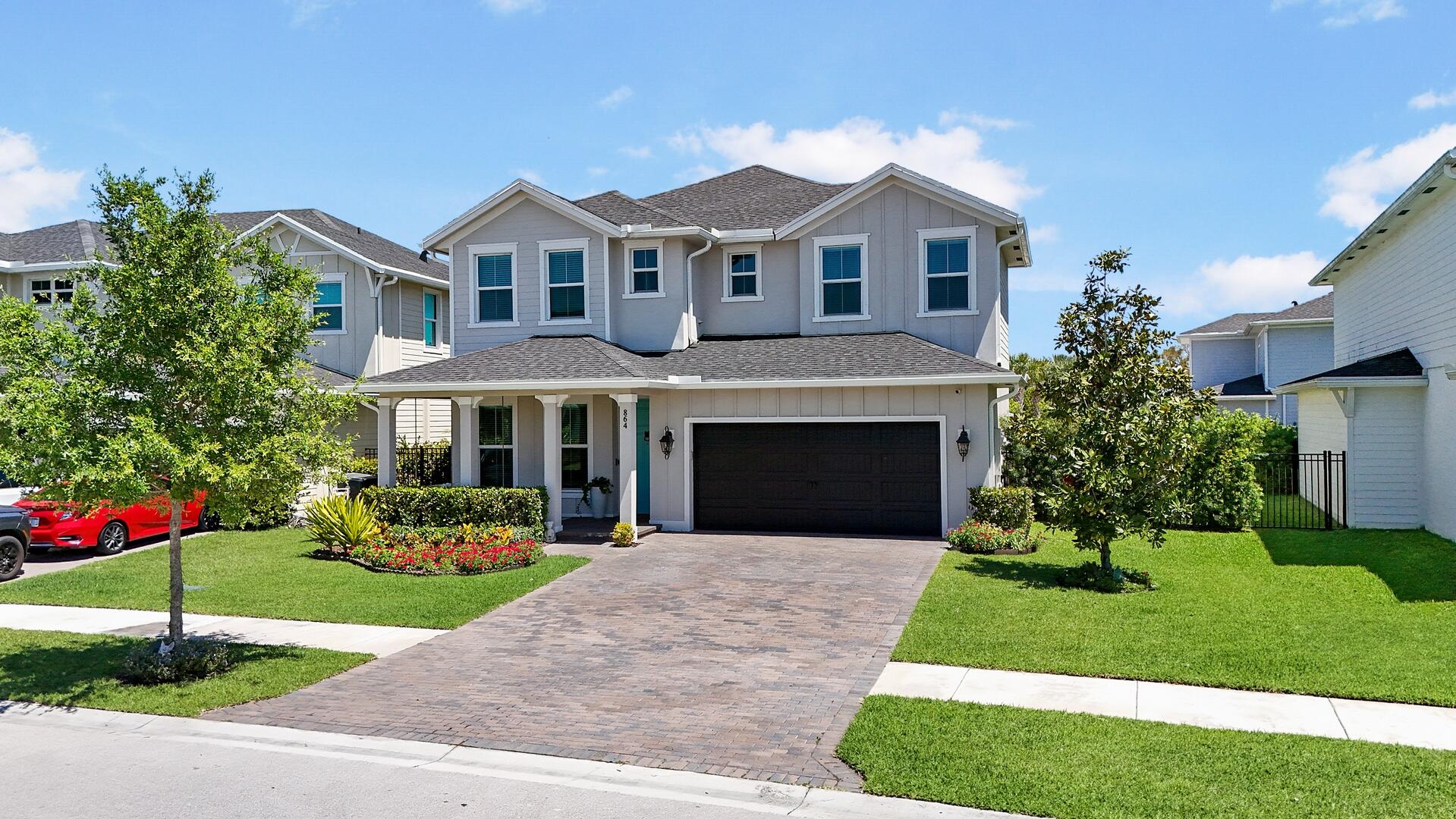 864 Sterling Pine Place, Loxahatchee