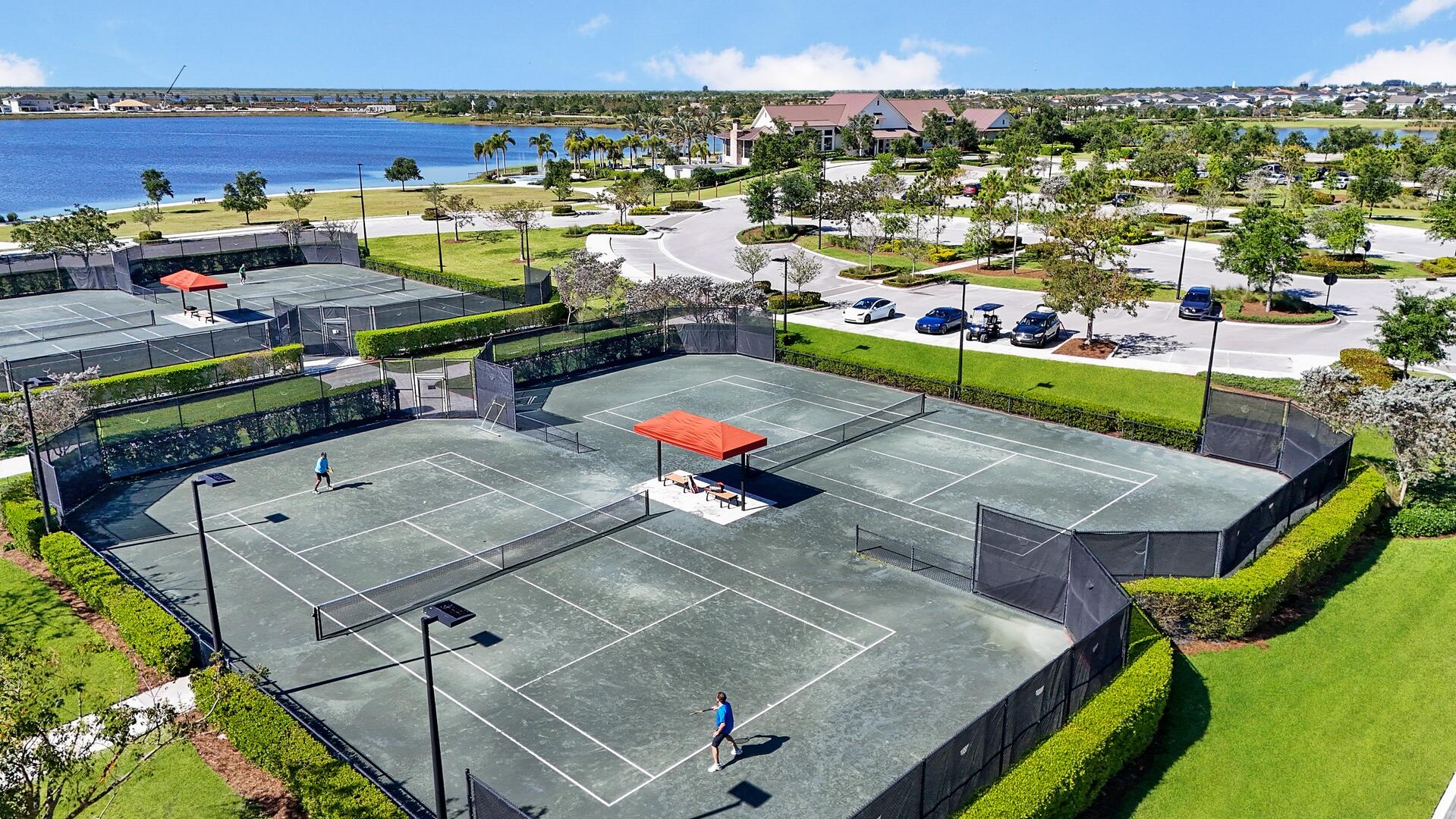 864 Sterling Pine Place, Loxahatchee