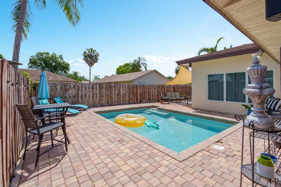 738 NW 42nd Way, Deerfield Beach