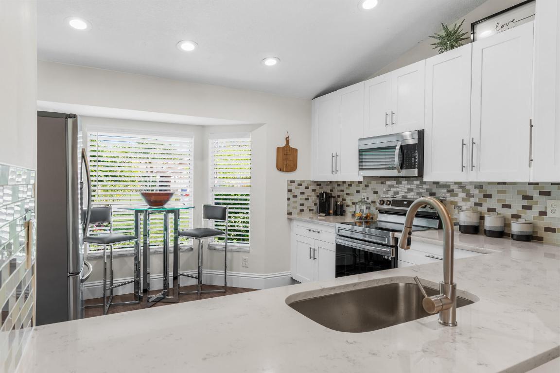 738 NW 42nd Way, Deerfield Beach