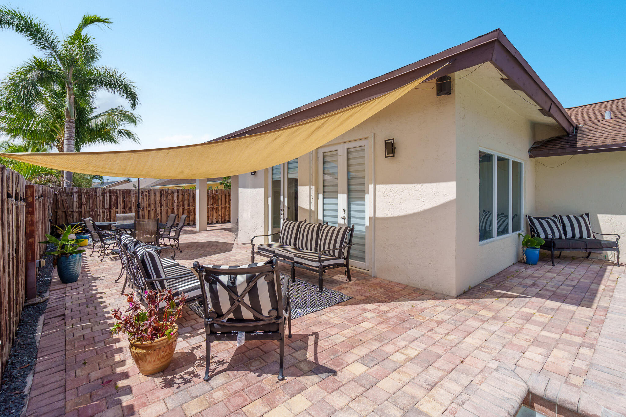 738 NW 42nd Way, Deerfield Beach