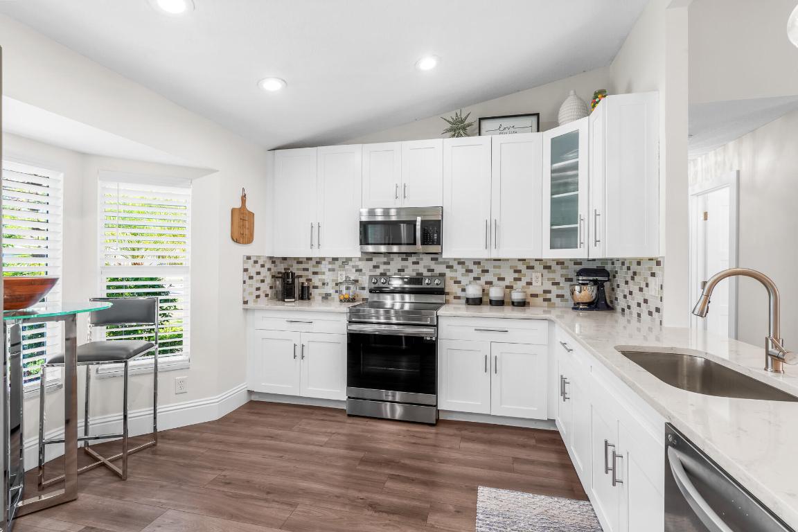 738 NW 42nd Way, Deerfield Beach