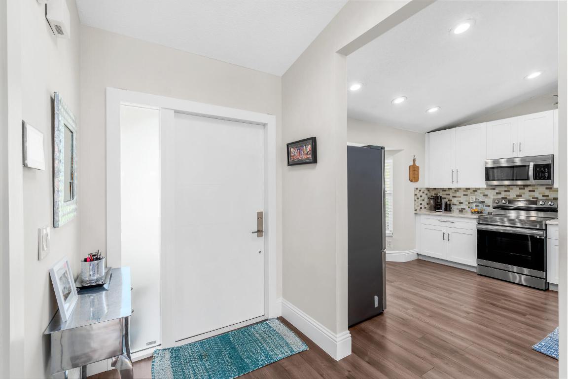 738 NW 42nd Way, Deerfield Beach