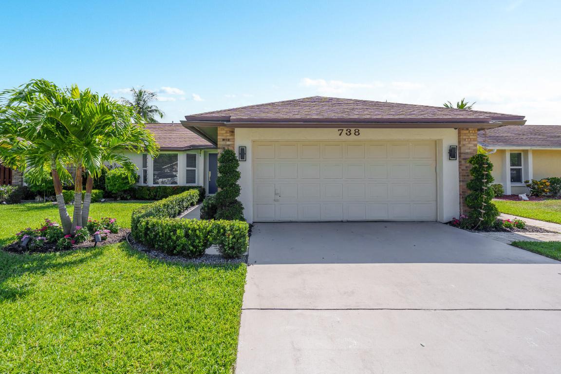 738 NW 42nd Way, Deerfield Beach