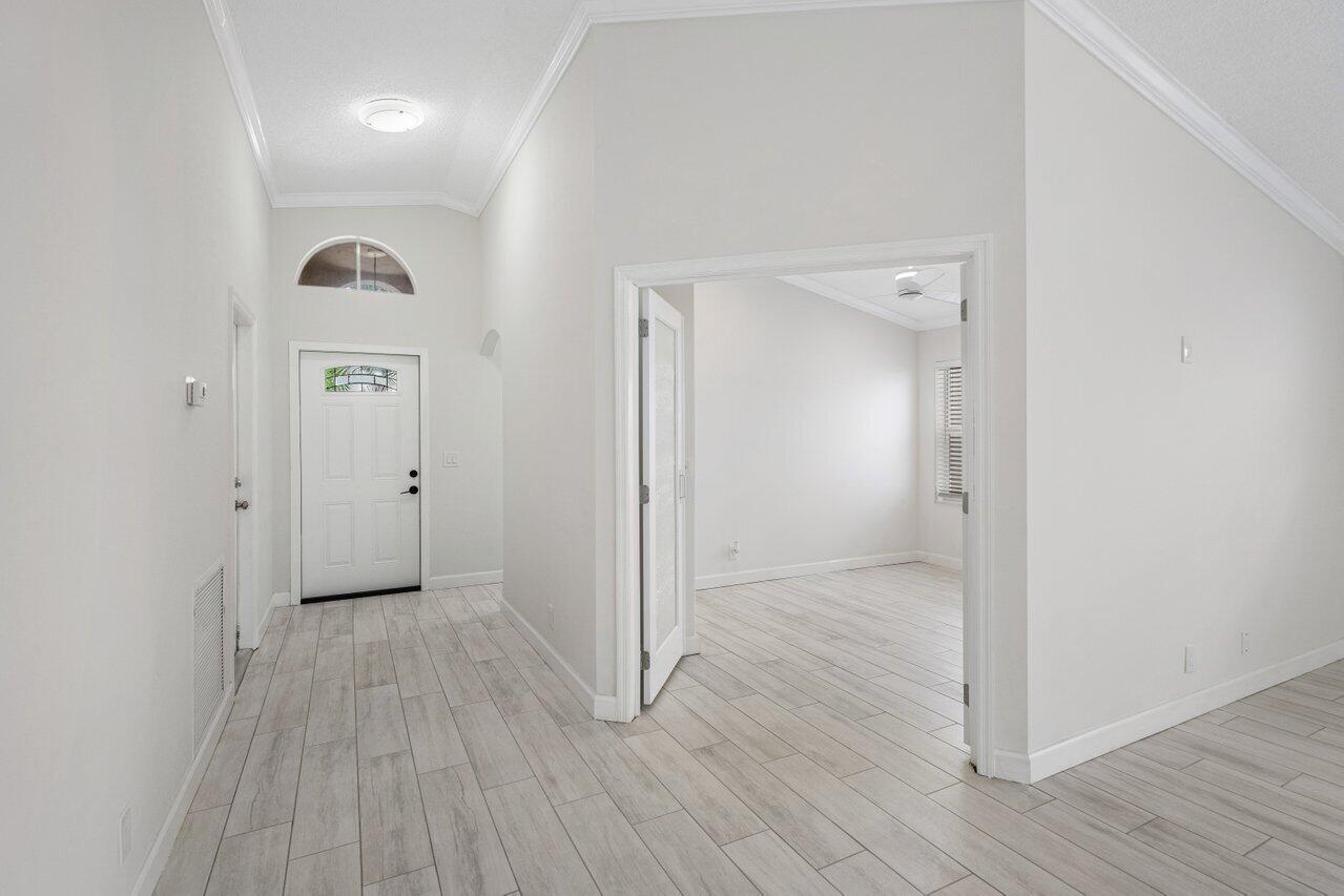 6705 Green Island Circle