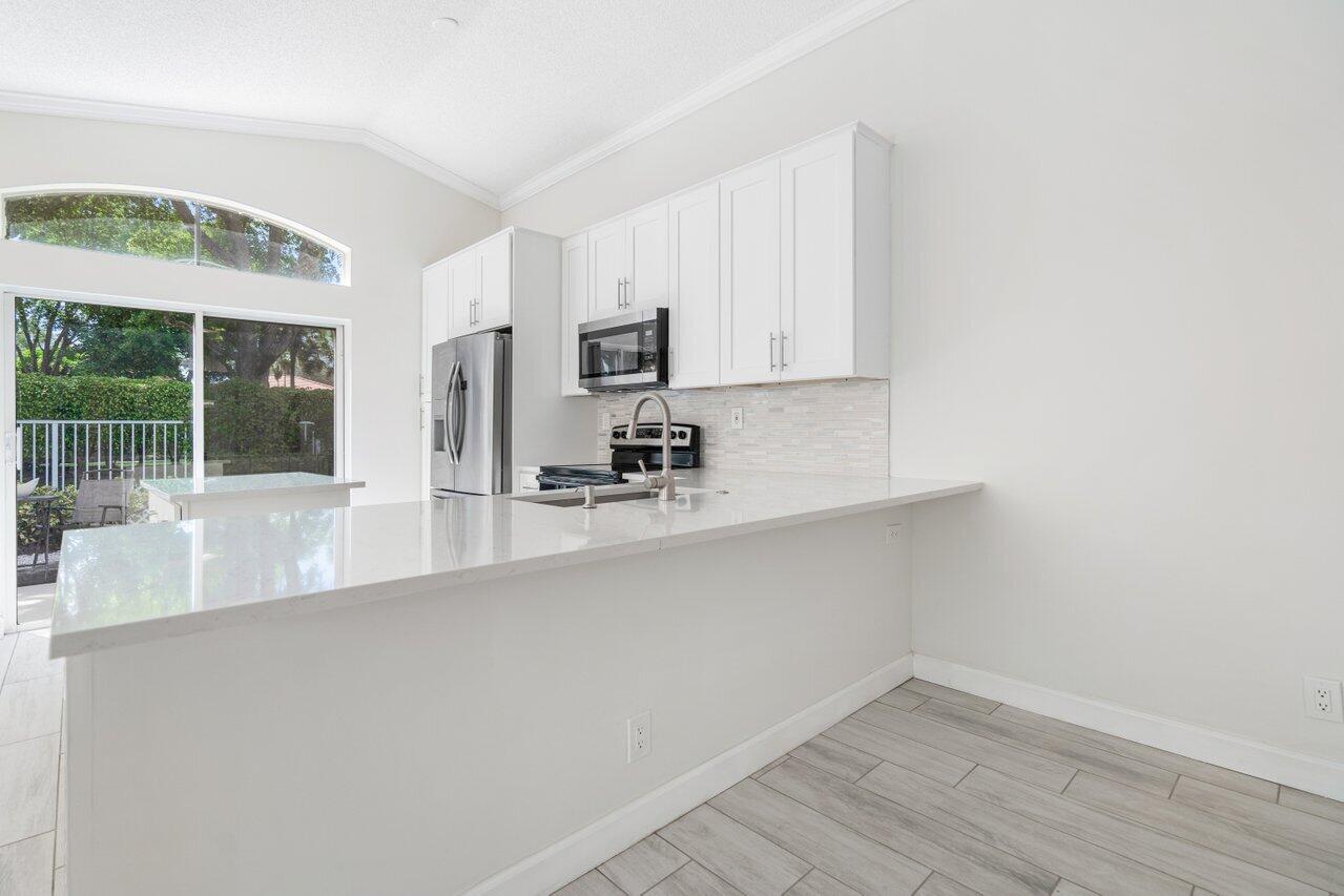 6705 Green Island Circle