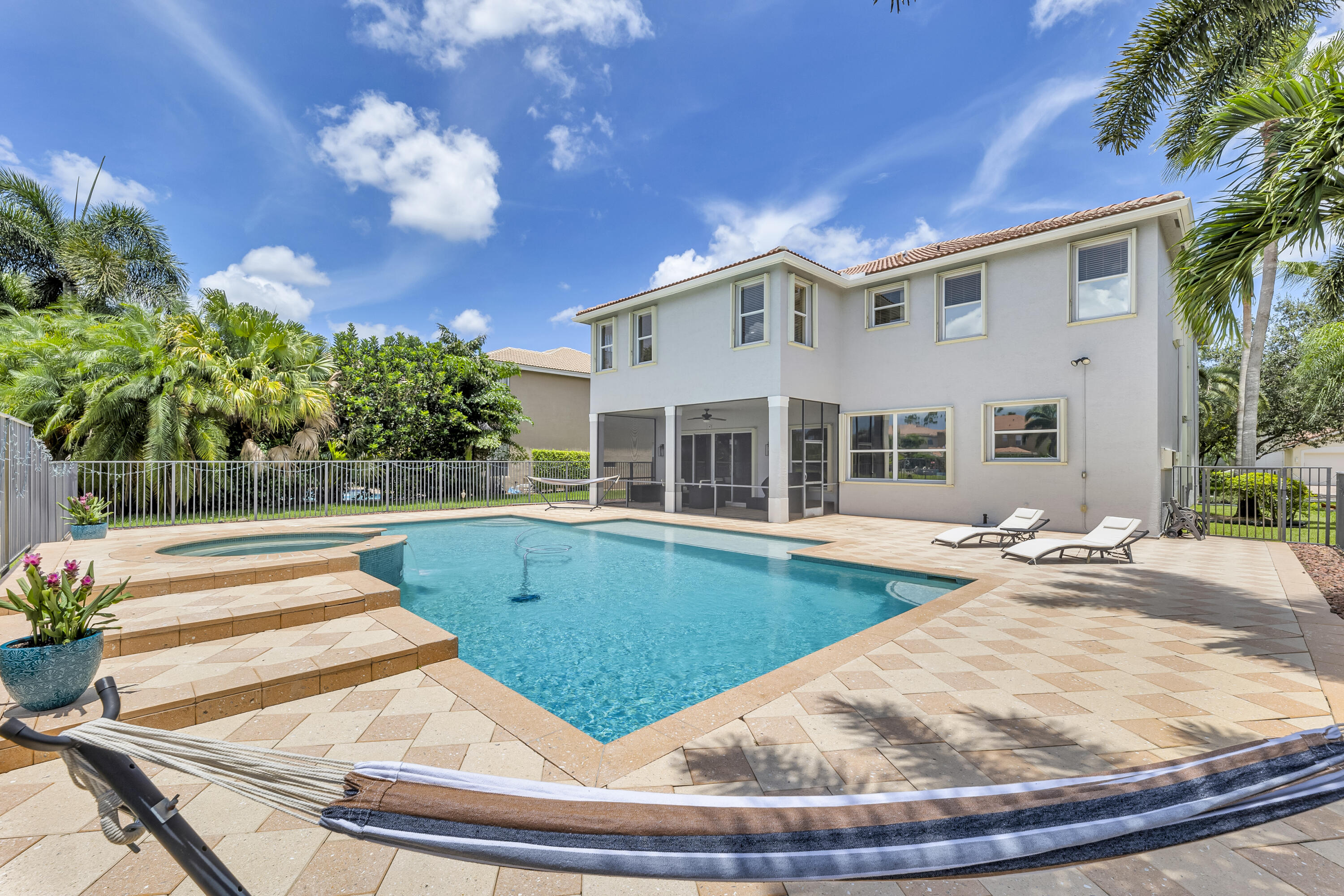 15619 Messina Isle Court