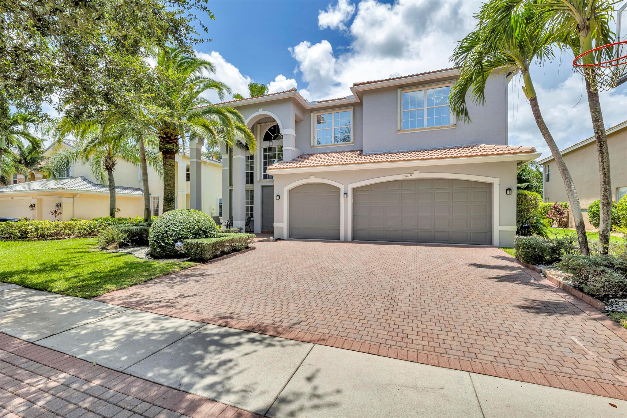 15619 Messina Isle Court