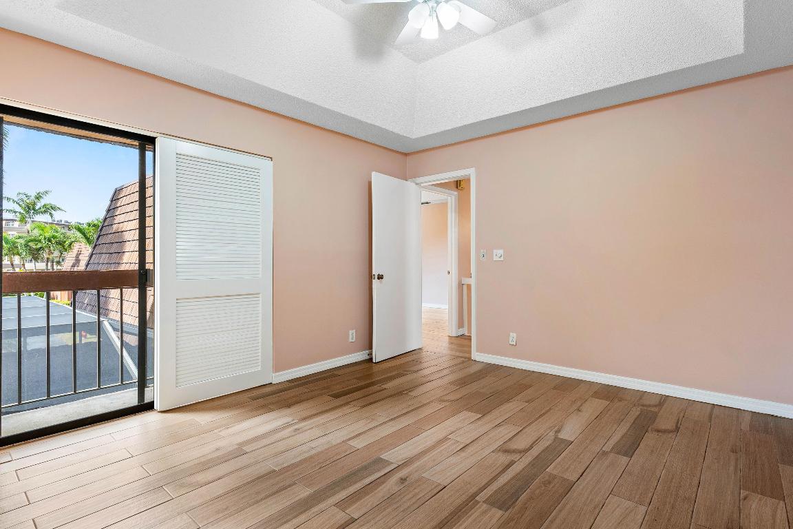 4 Atrium Circle A, Atlantis Unit: A