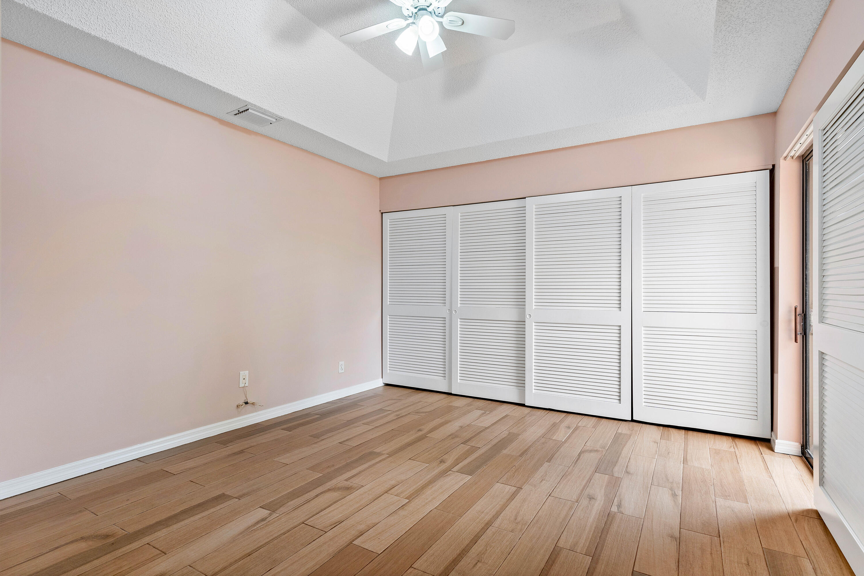 4 Atrium Circle A, Atlantis Unit: A