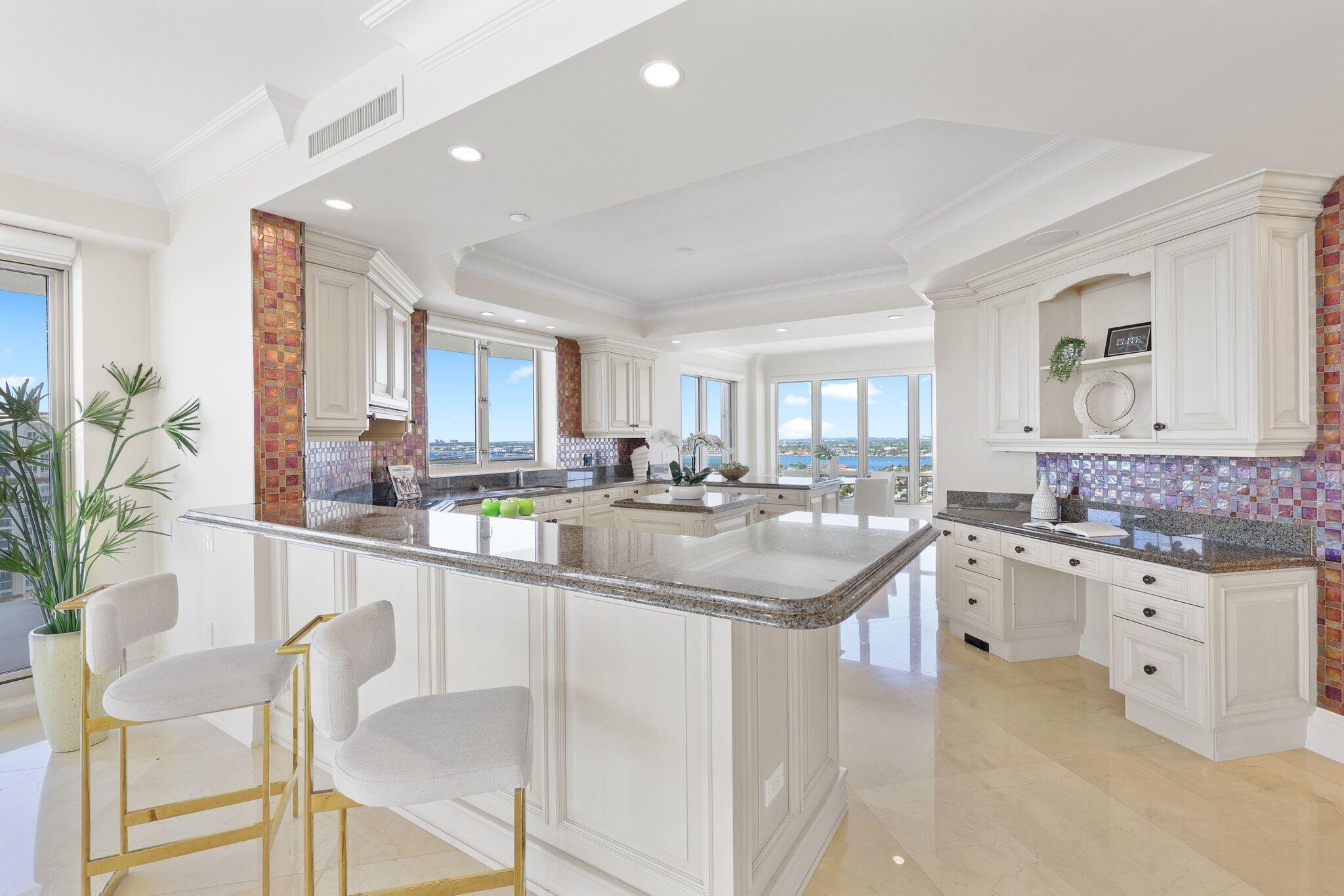 3920 N Ocean Drive 20a