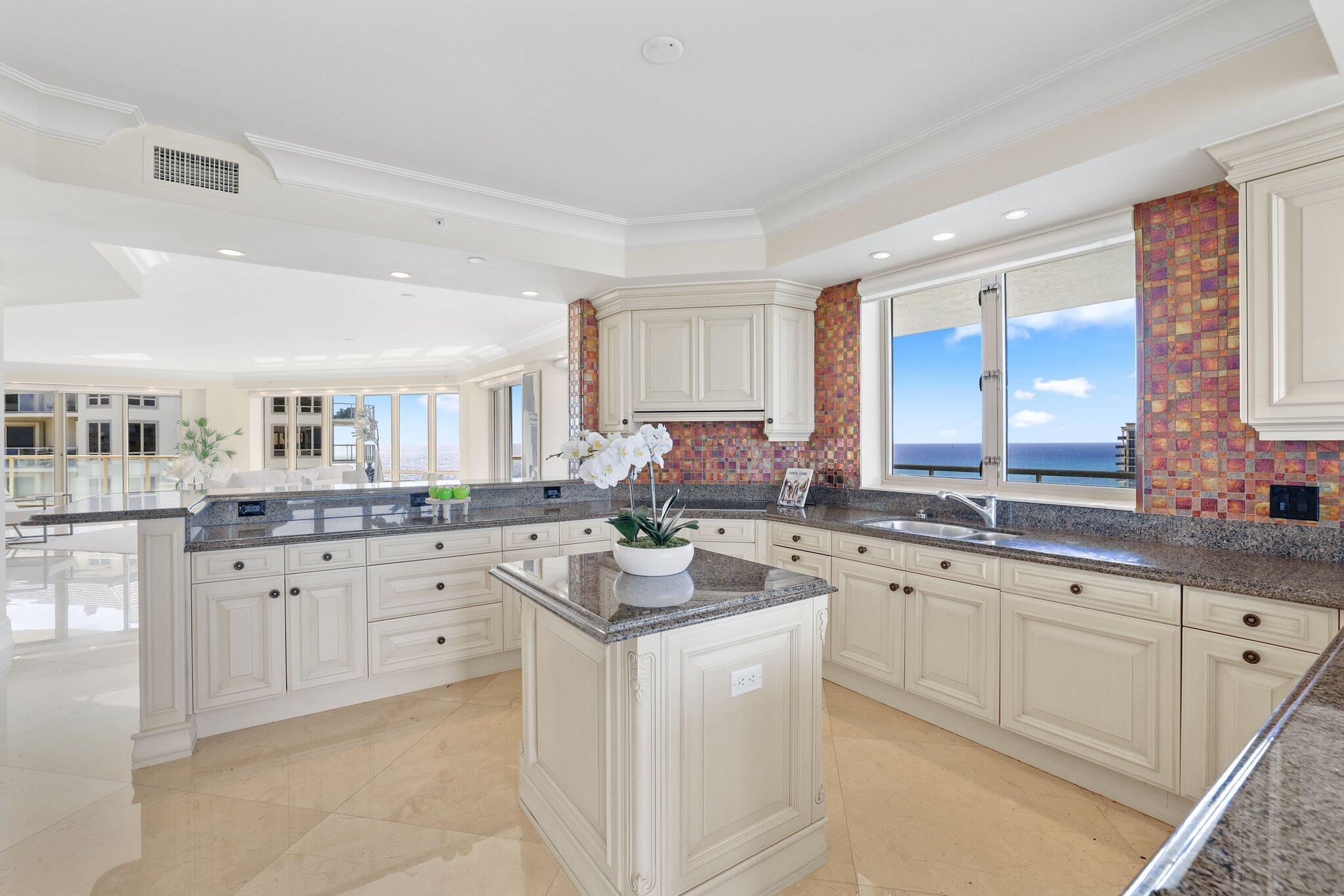 3920 N Ocean Drive 20a