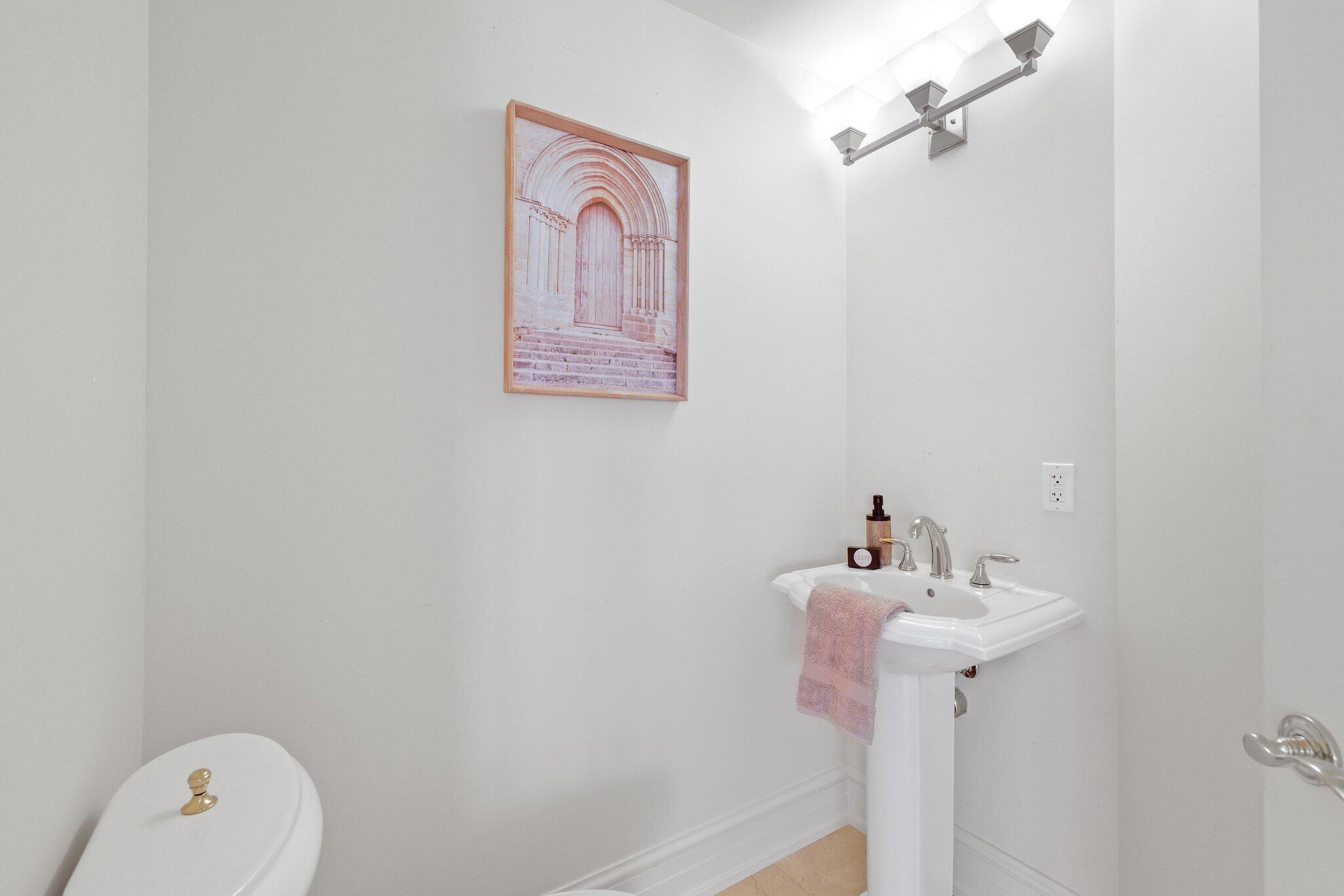 3920 N Ocean Drive 20a