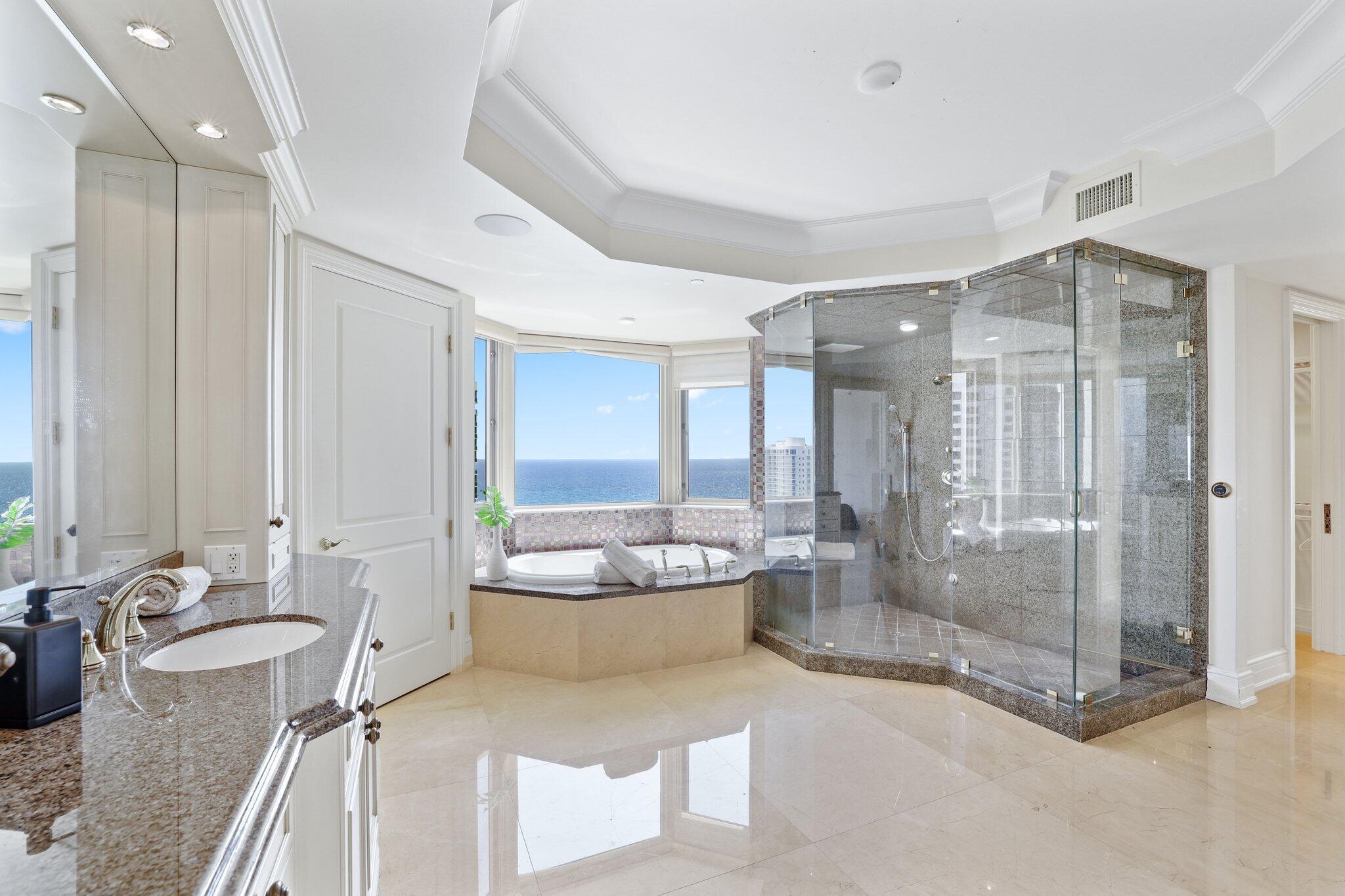 3920 N Ocean Drive 20a