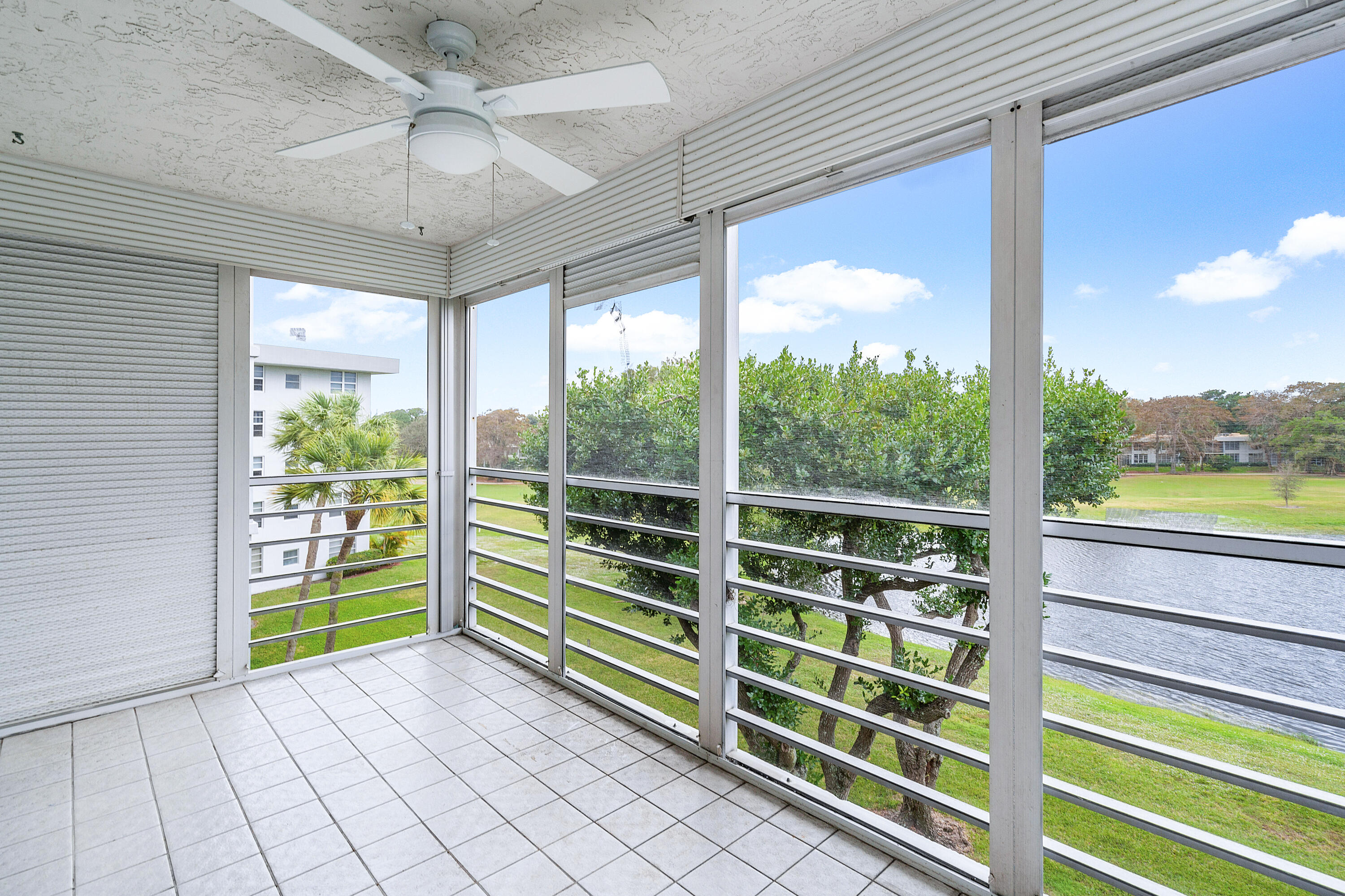 4020 W Palm Aire Drive 402, Pompano Beach Unit: 402