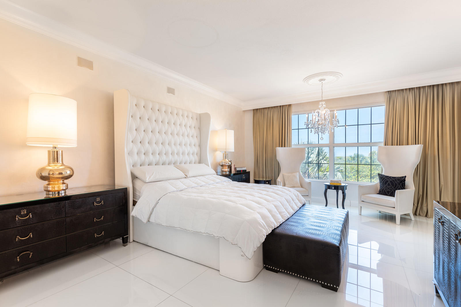 1 N Ocean Boulevard 305