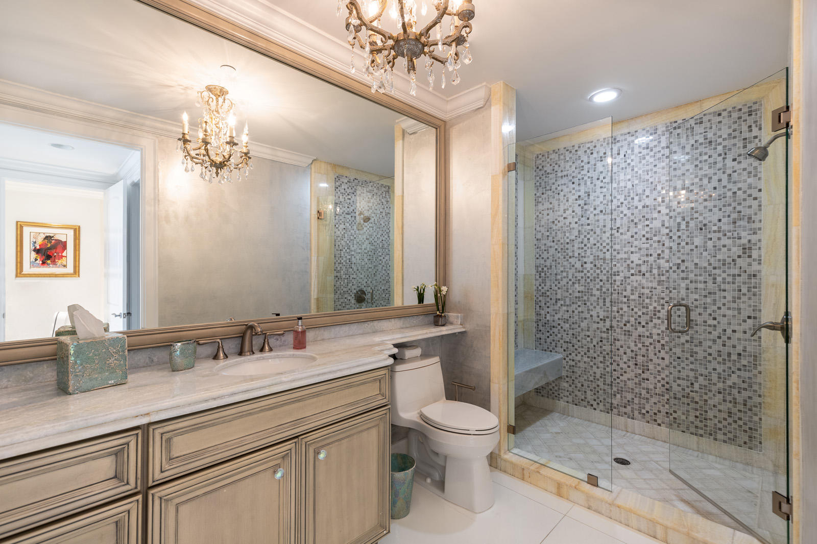 1 N Ocean Boulevard 305