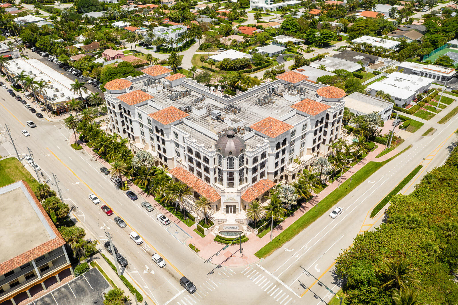 1 N Ocean Boulevard 305