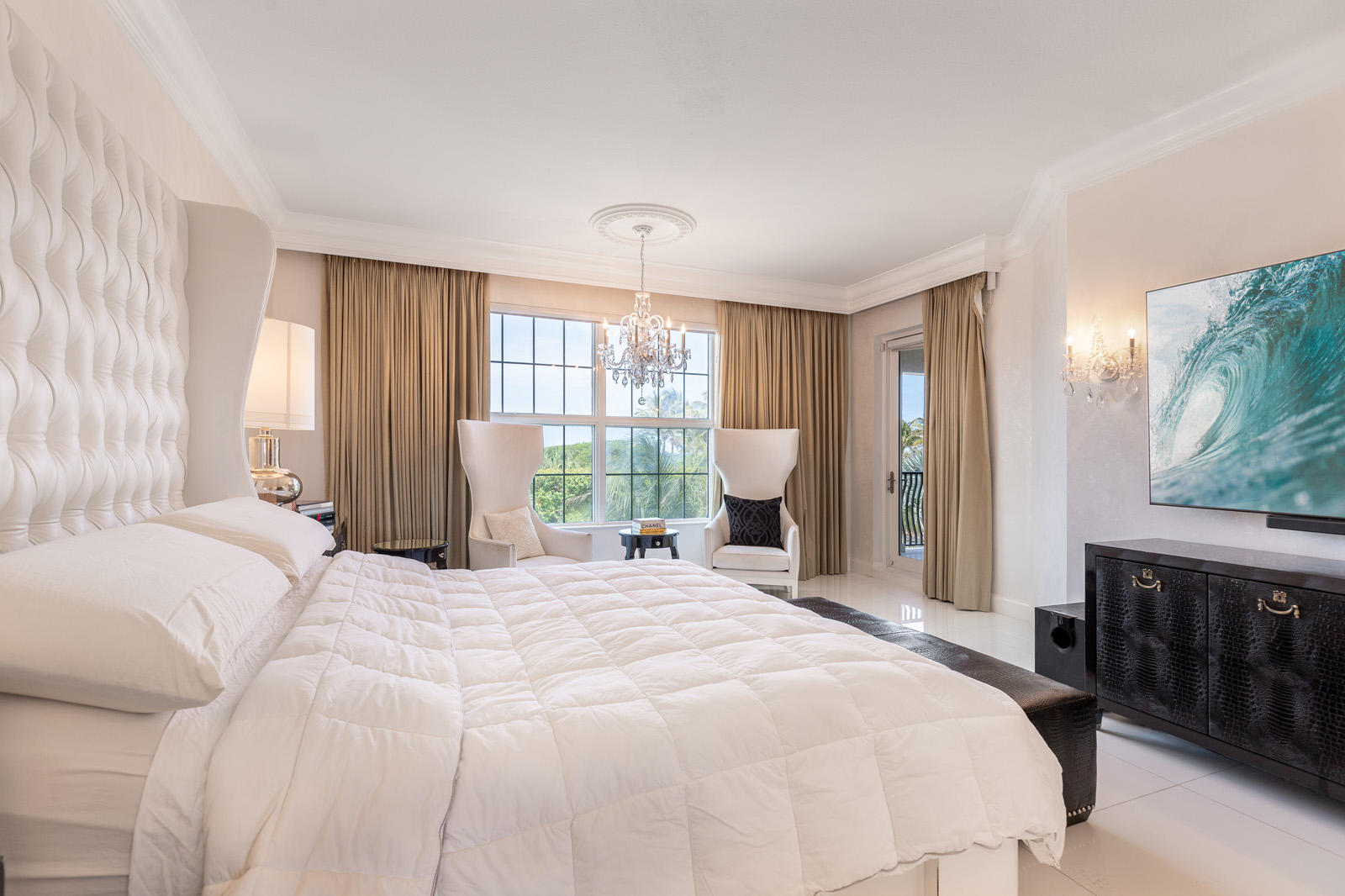 1 N Ocean Boulevard 305