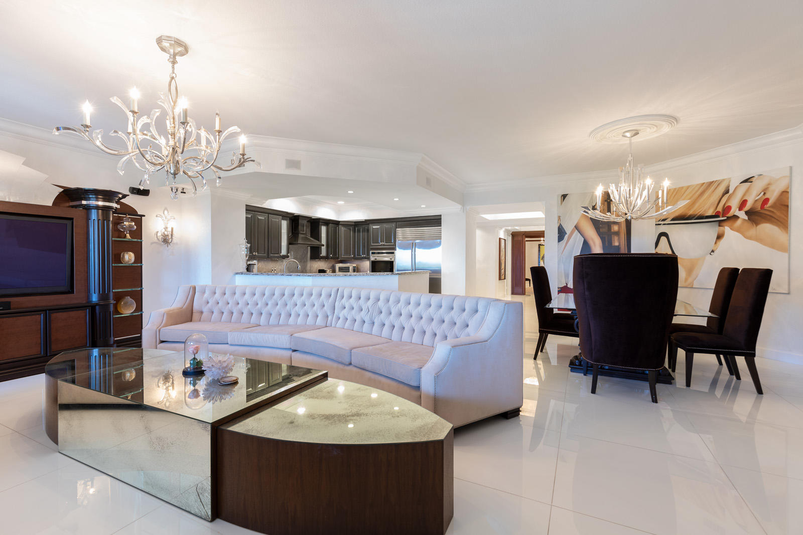 1 N Ocean Boulevard 305