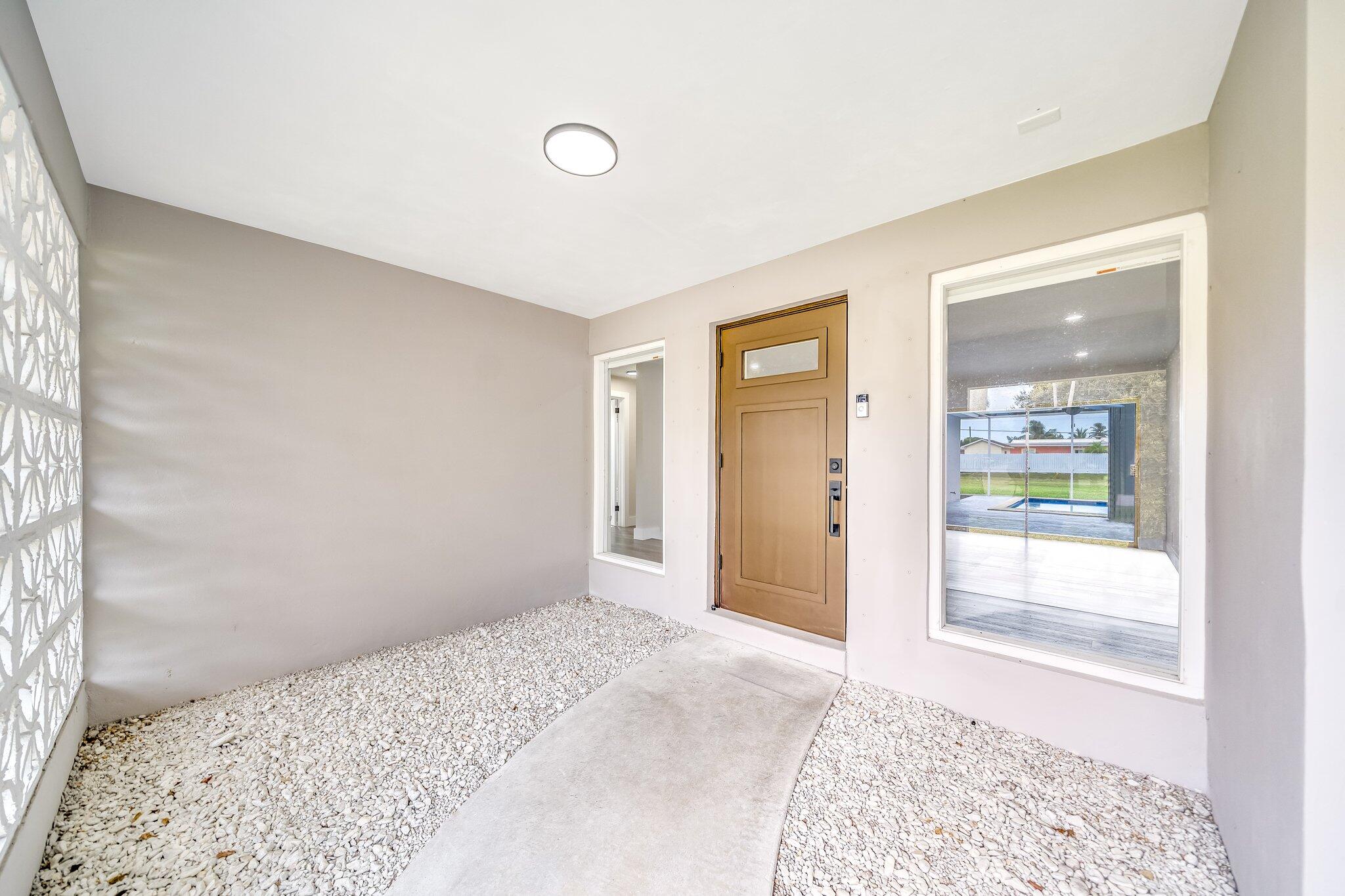 313 Cypress Lane, Palm Springs