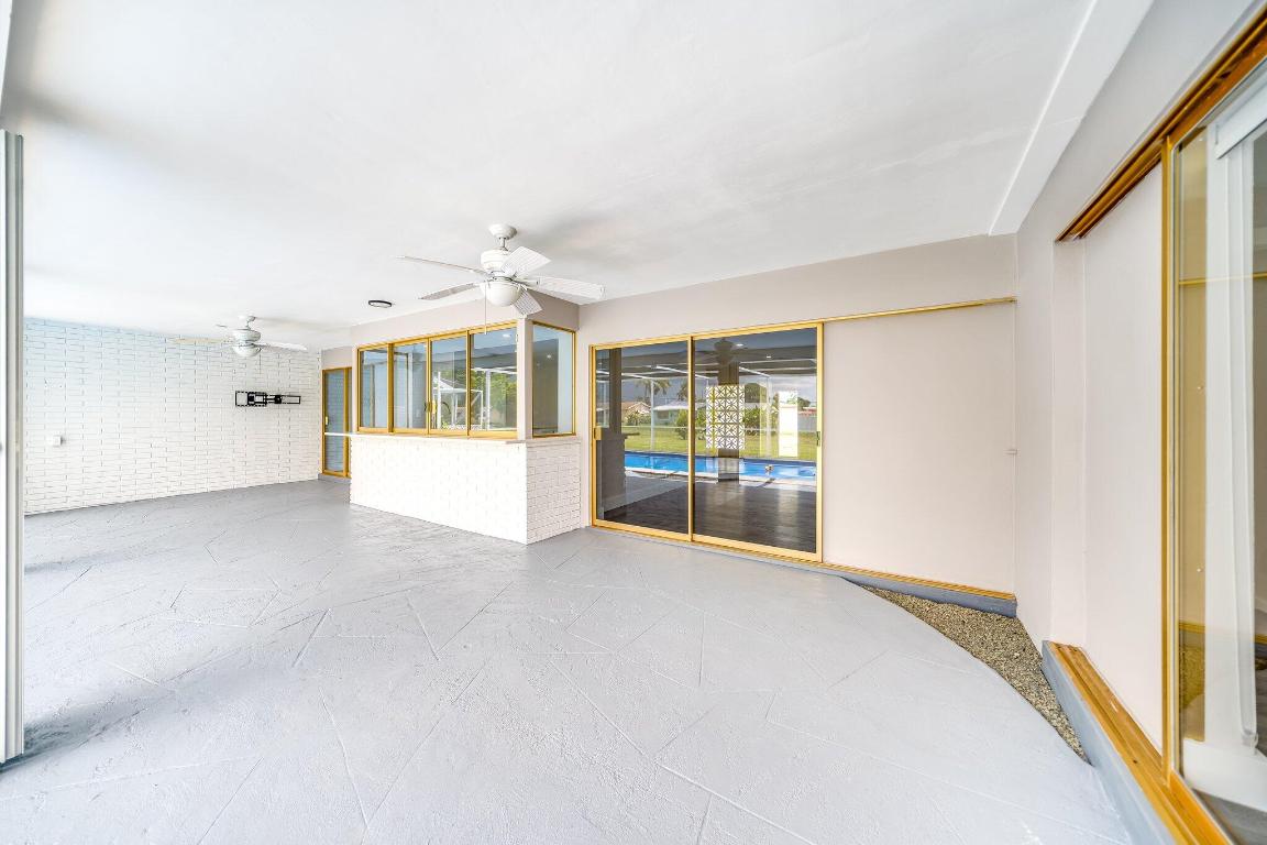 313 Cypress Lane, Palm Springs