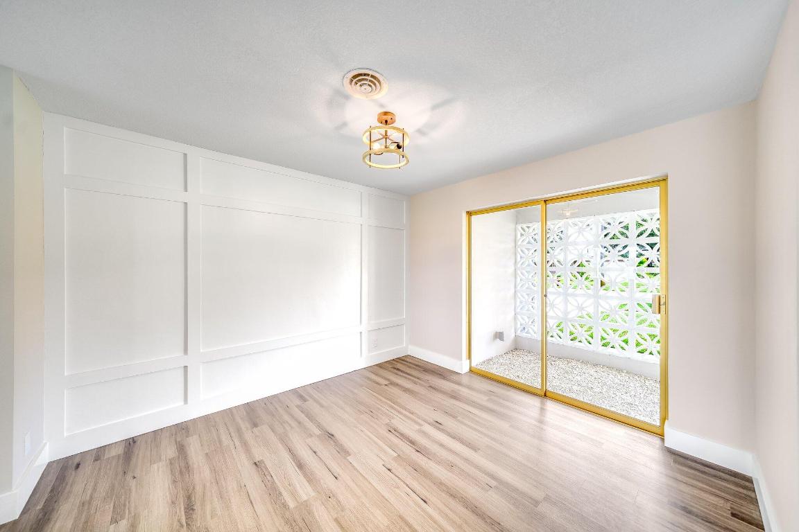 313 Cypress Lane, Palm Springs