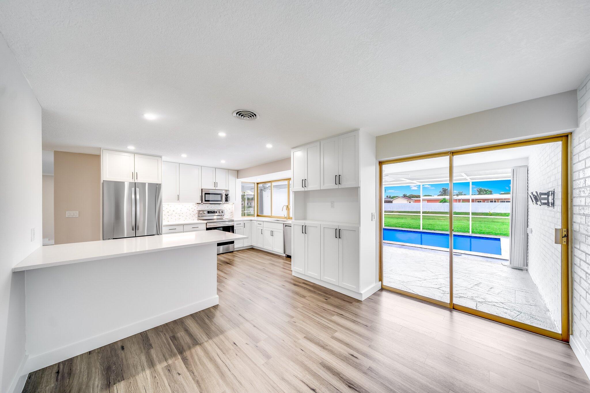 313 Cypress Lane, Palm Springs