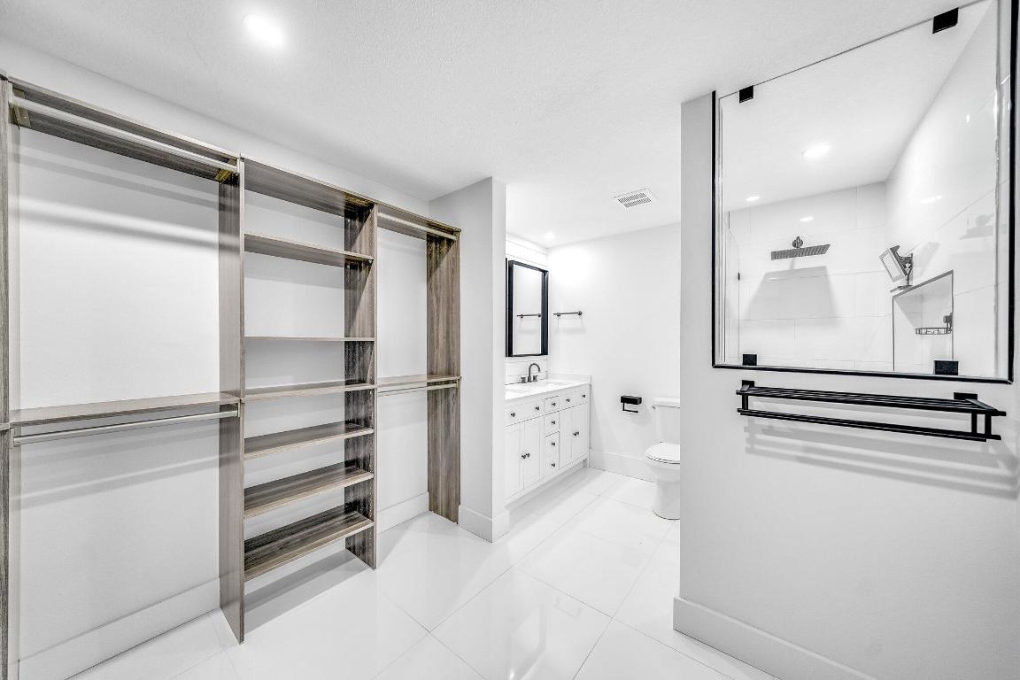 313 Cypress Lane, Palm Springs