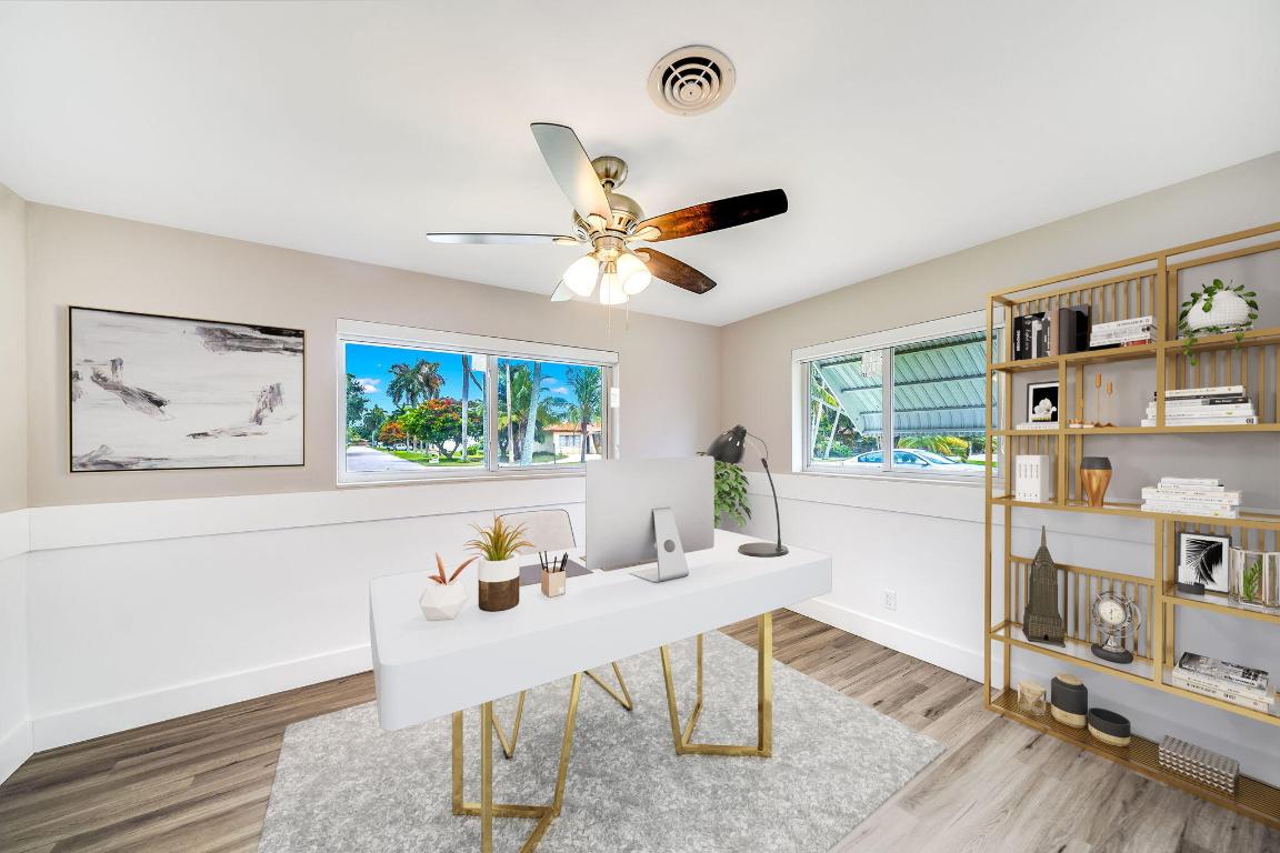 313 Cypress Lane, Palm Springs