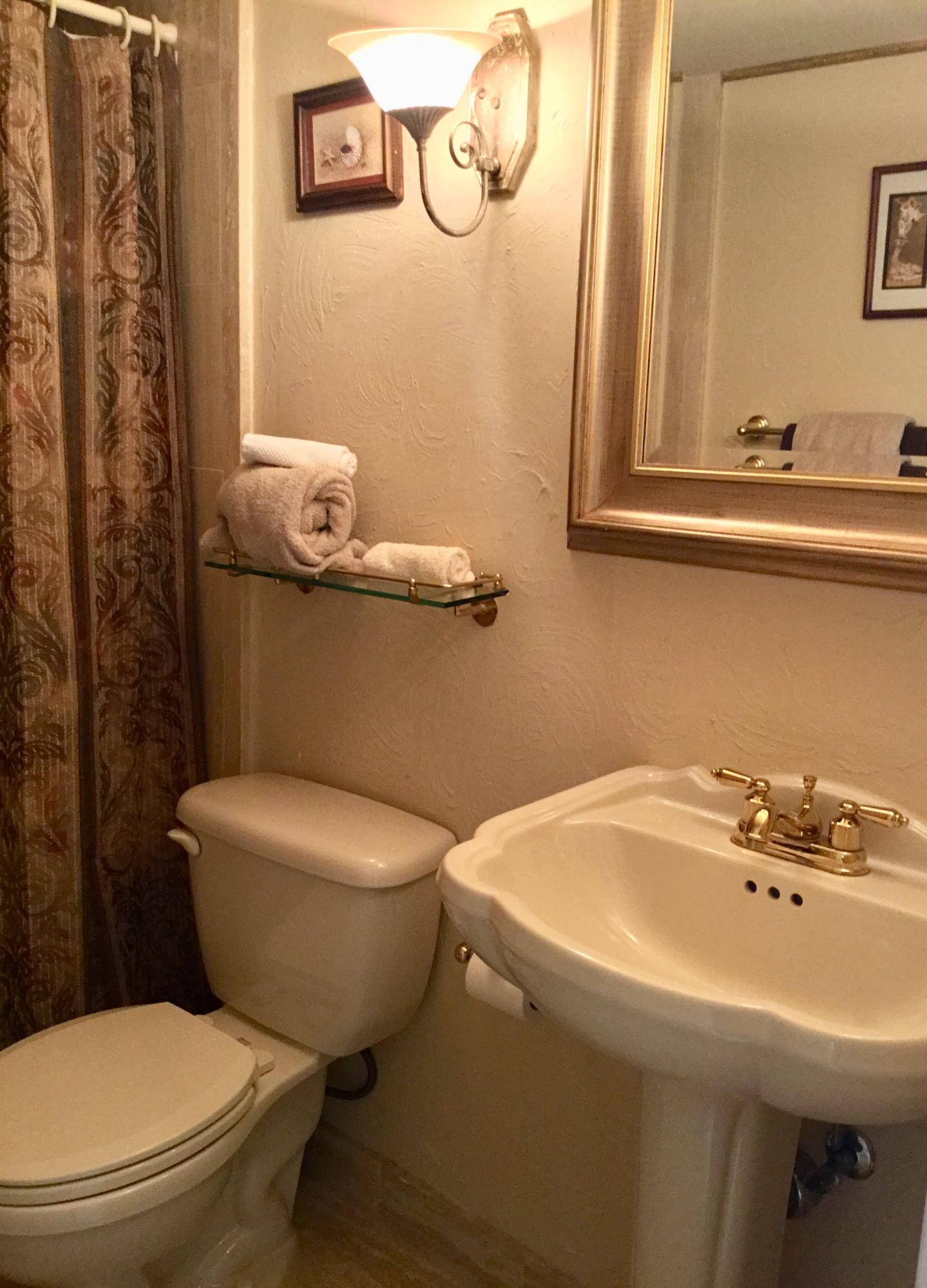 4200 N Ocean Drive 1-902