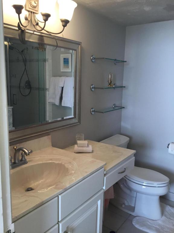 4200 N Ocean Drive 1-902