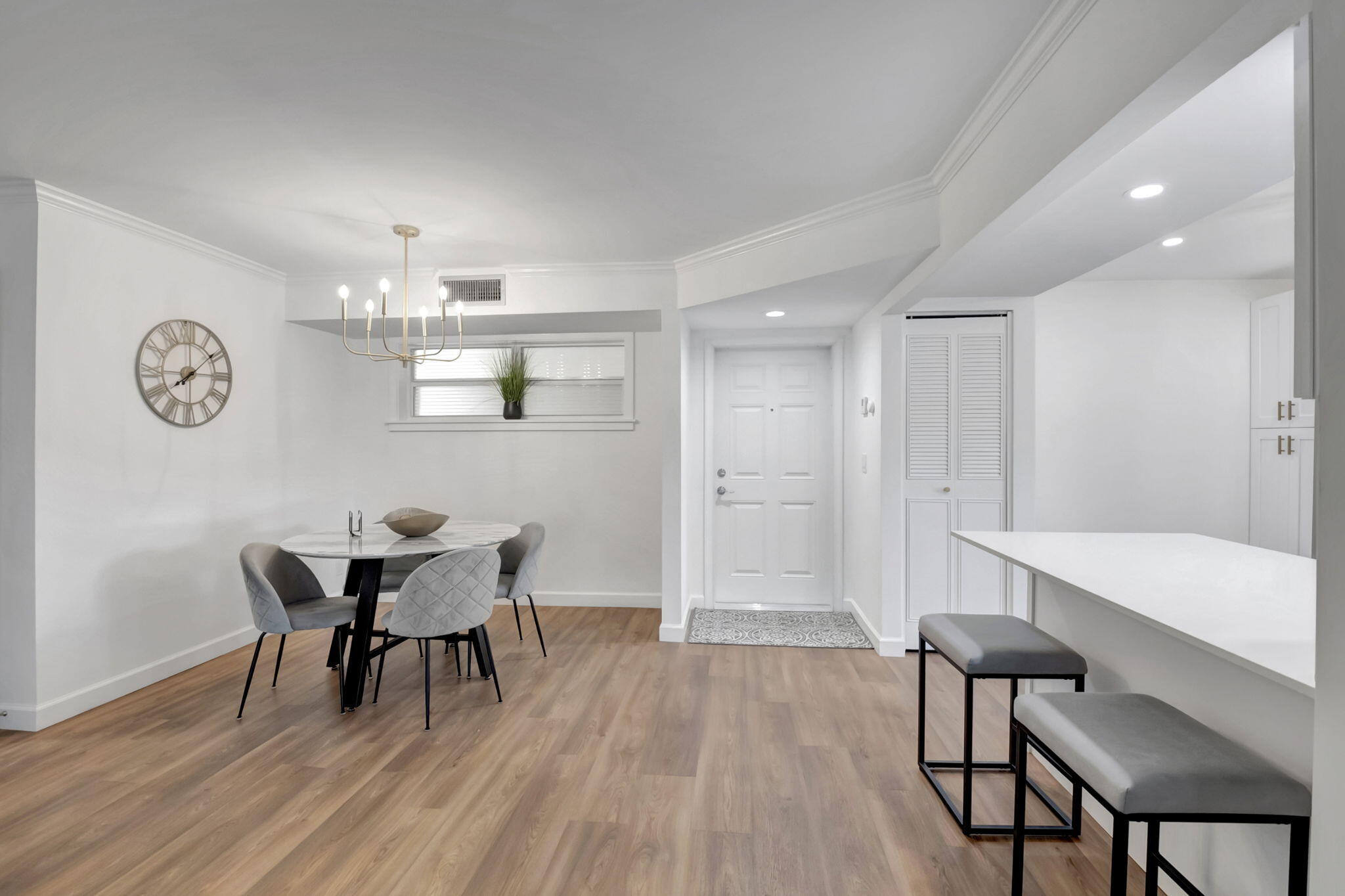 12 Colonial Club Drive 301