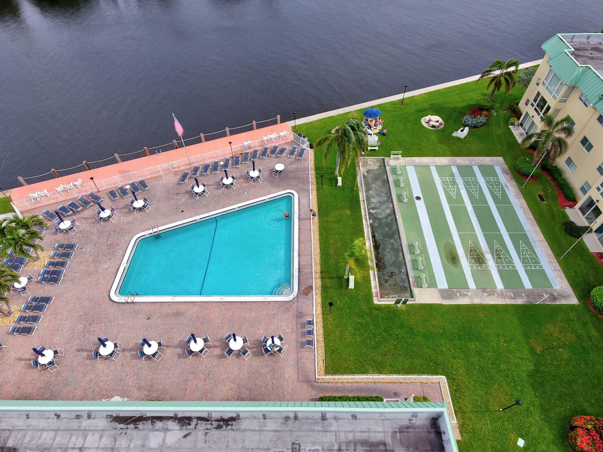 12 Colonial Club Drive 301