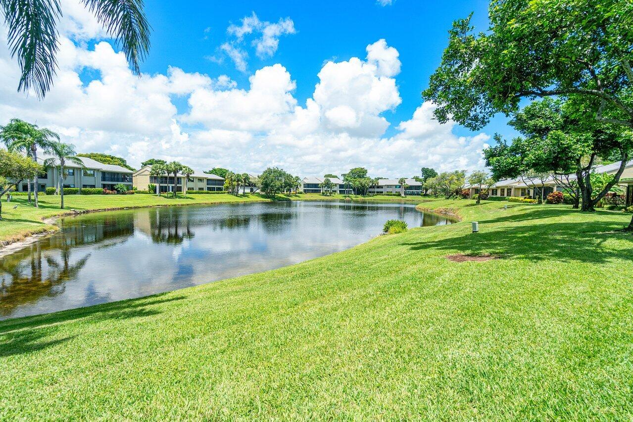 8 Eastgate Drive A