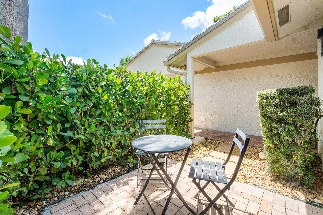 8 Eastgate Drive A