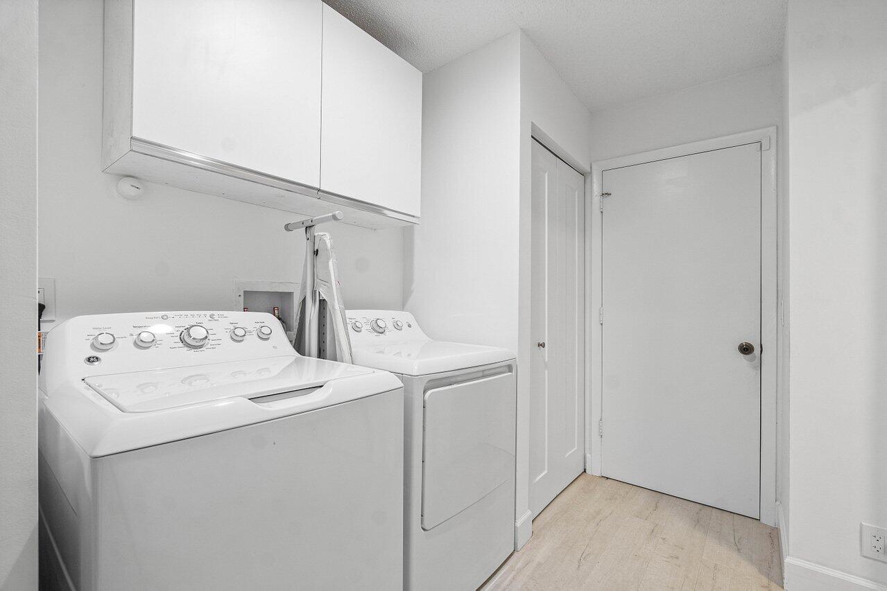 8 Eastgate Drive A
