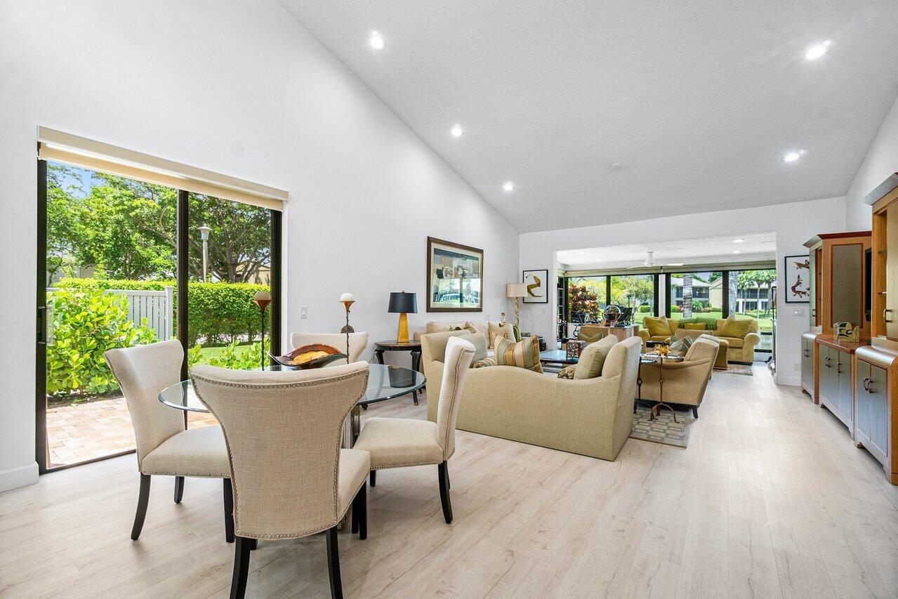 8 Eastgate Drive A