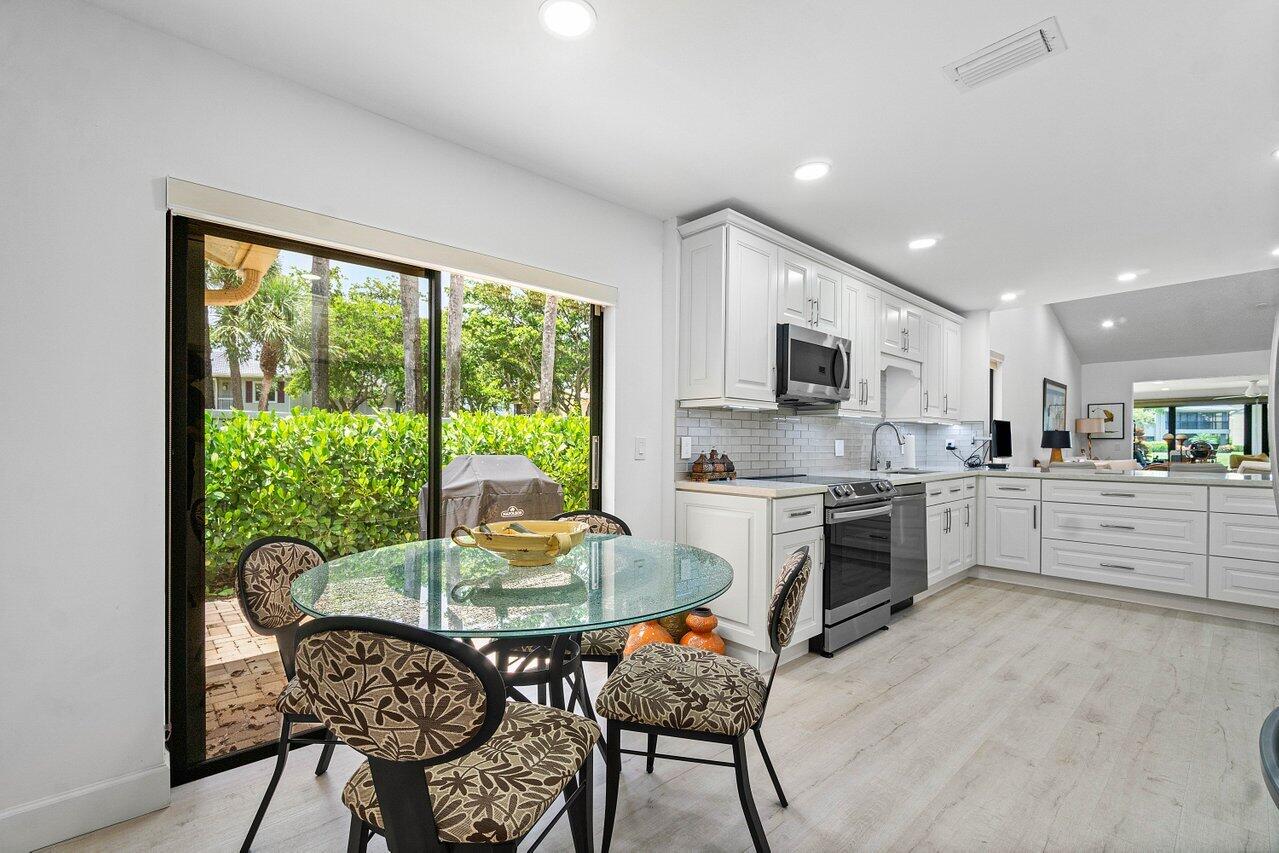 8 Eastgate Drive A