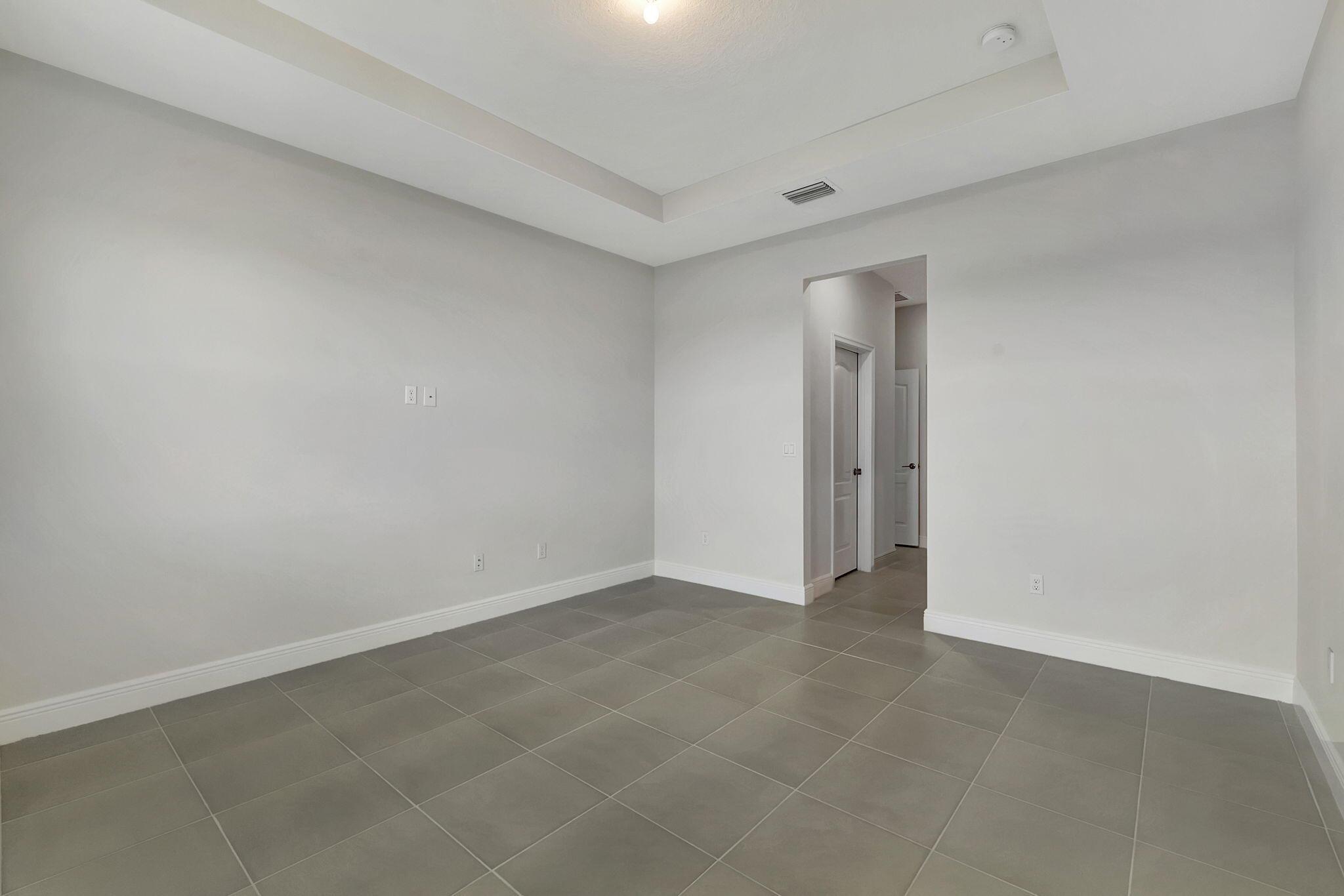 8271 NW Greenbank Circle