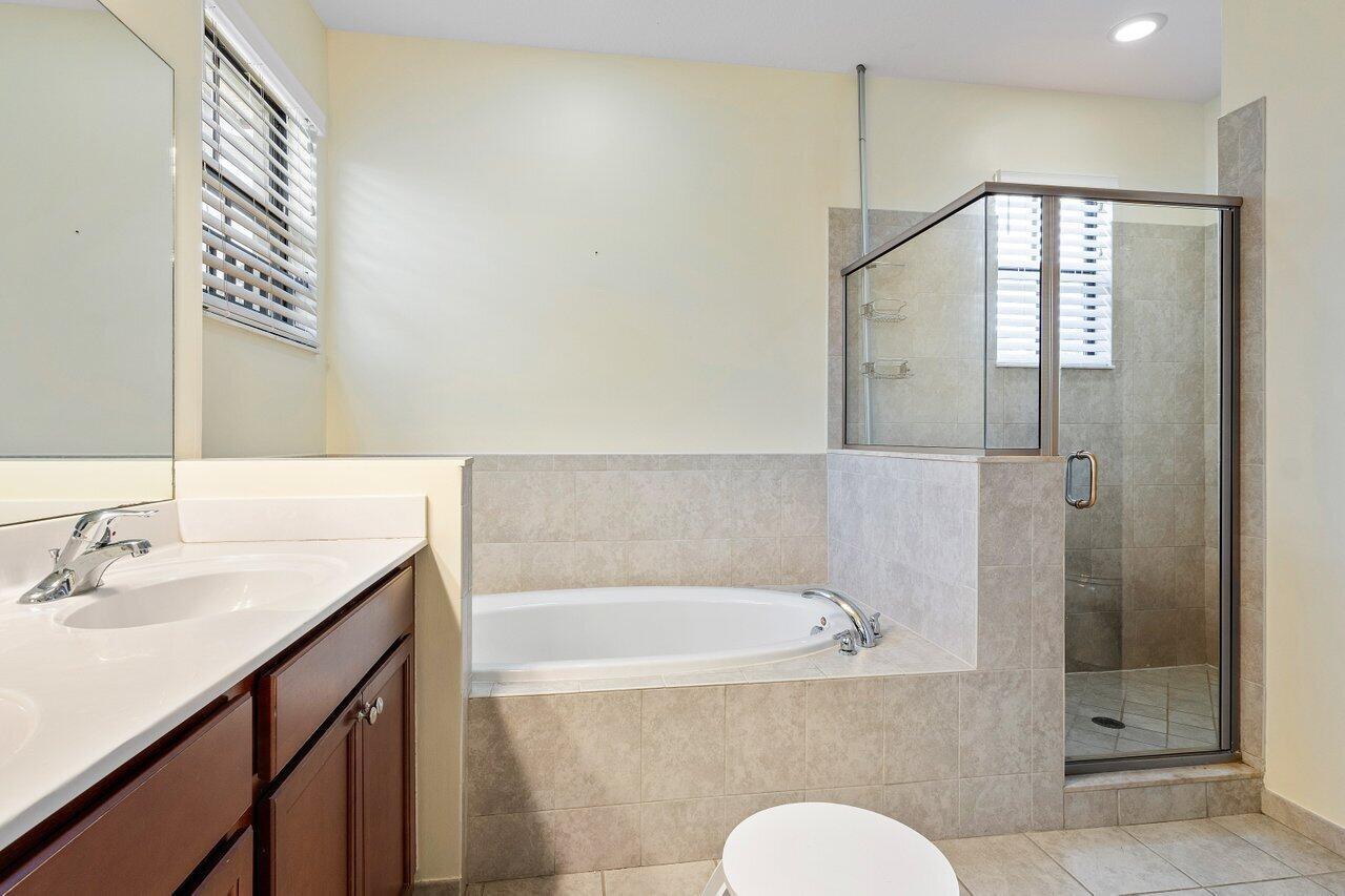 9571 Town Parc Circle S