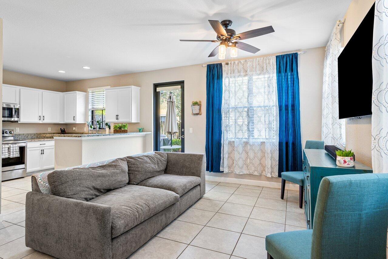 9571 Town Parc Circle S