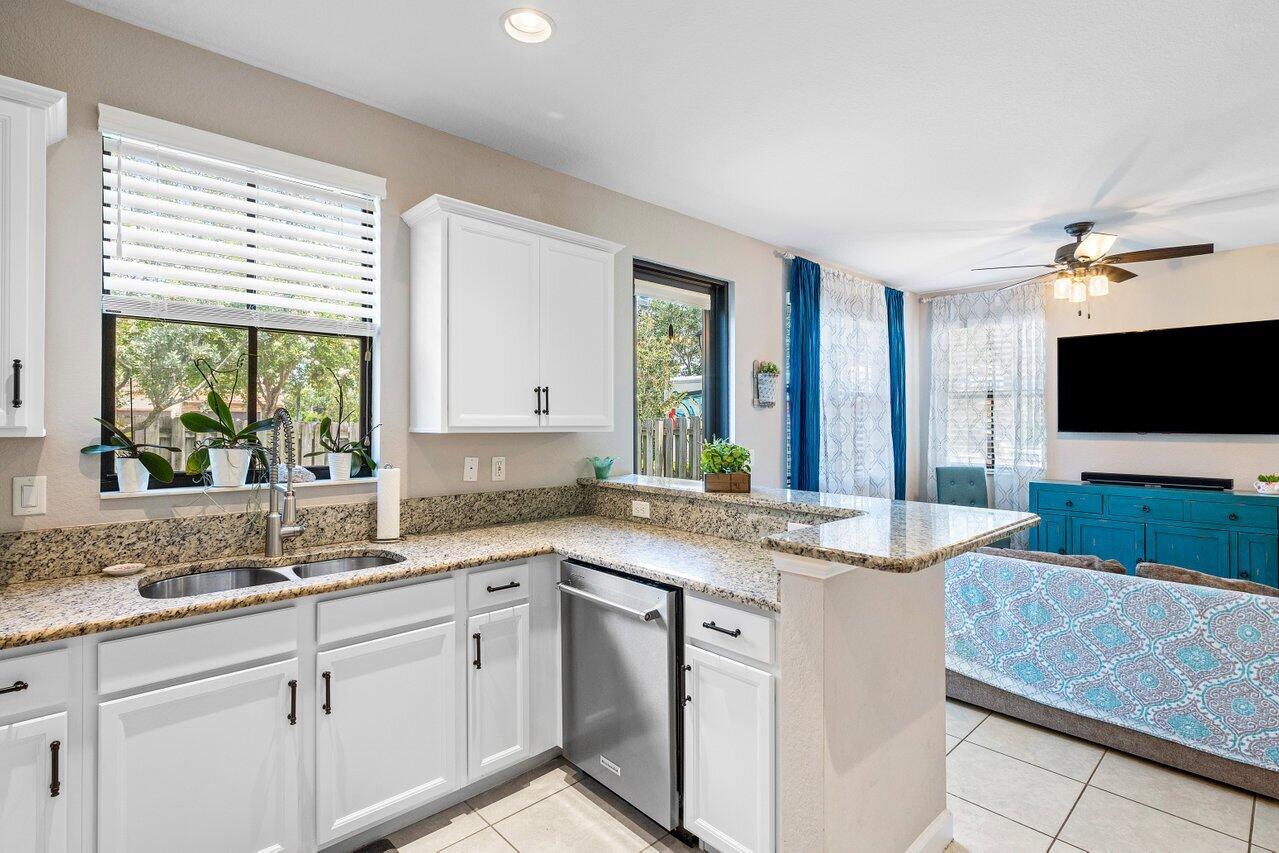 9571 Town Parc Circle S