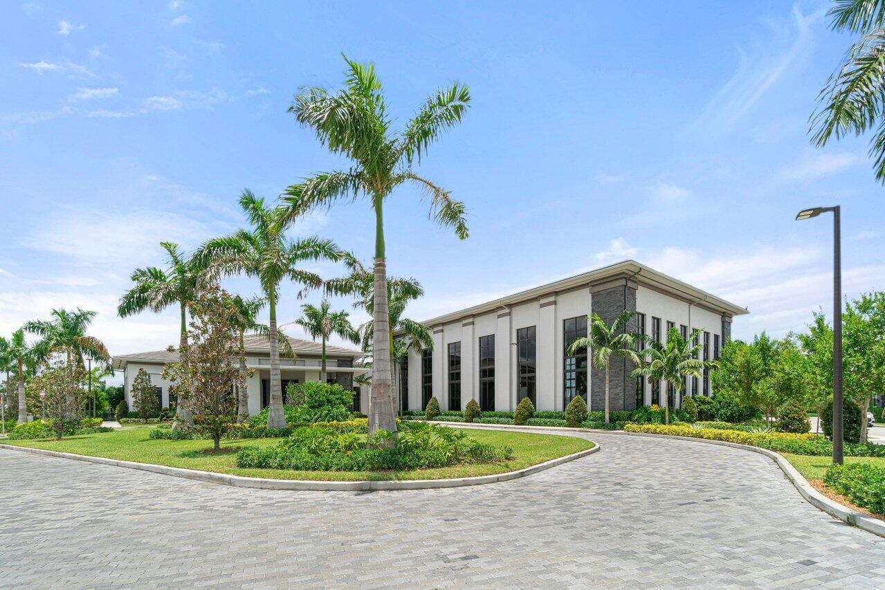 9571 Town Parc Circle S