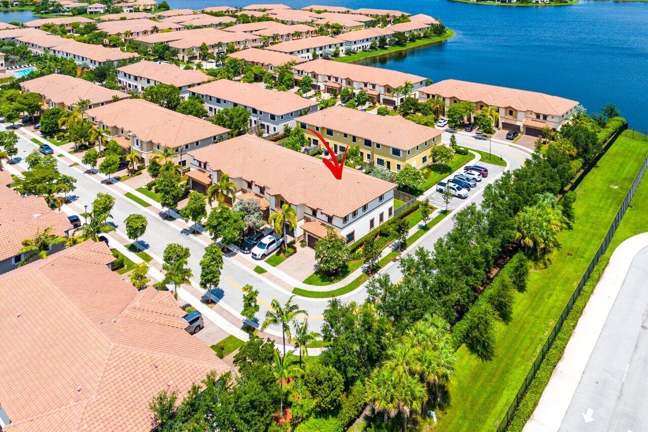 9571 Town Parc Circle S