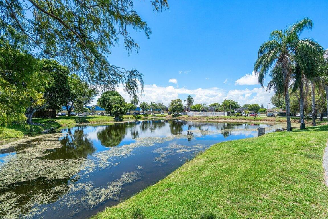 2453 Waterside Drive, Lake Worth