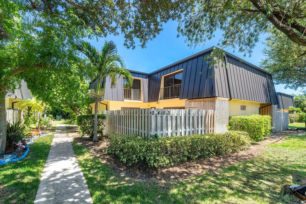 2453 Waterside Drive, Lake Worth
