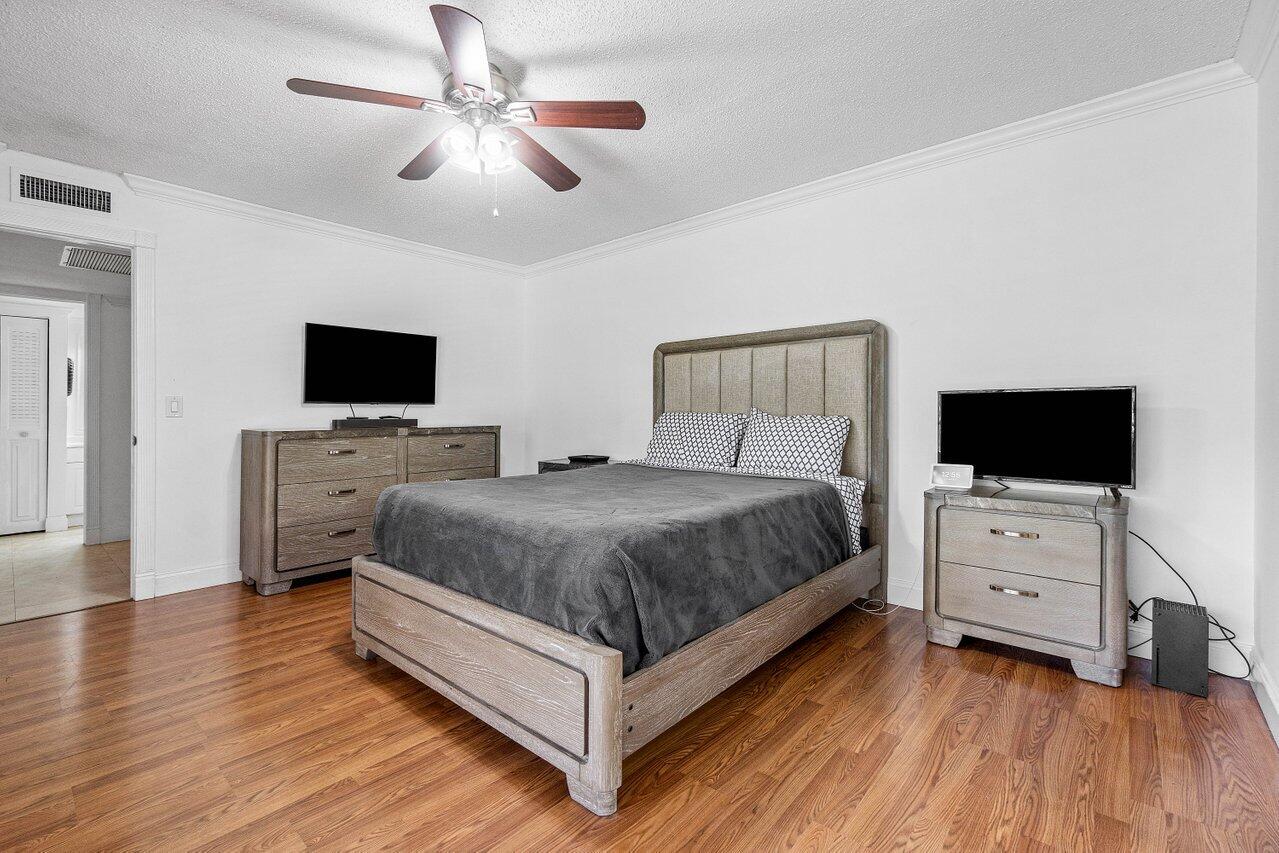 2453 Waterside Drive, Lake Worth