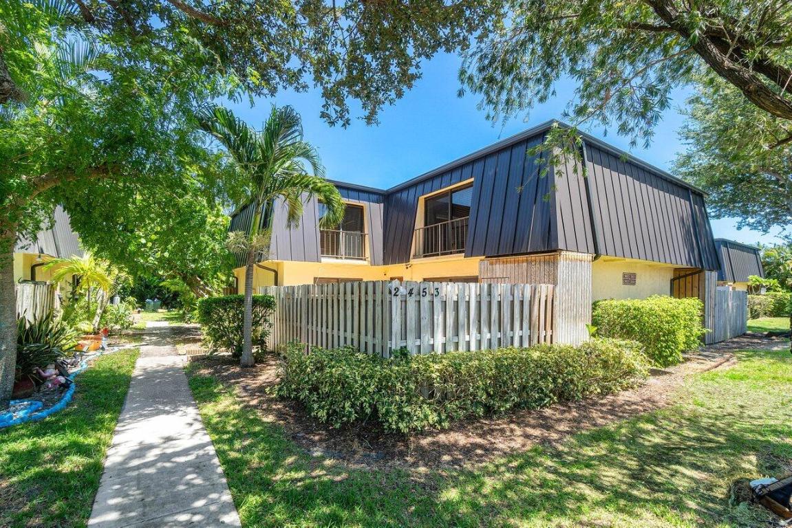 2453 Waterside Drive, Lake Worth