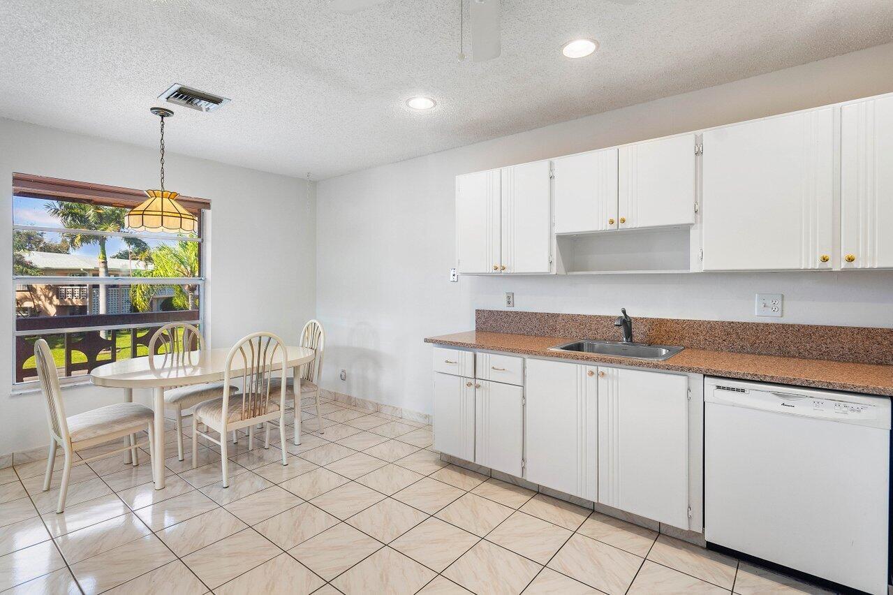 1341 NW 20th Avenue 204